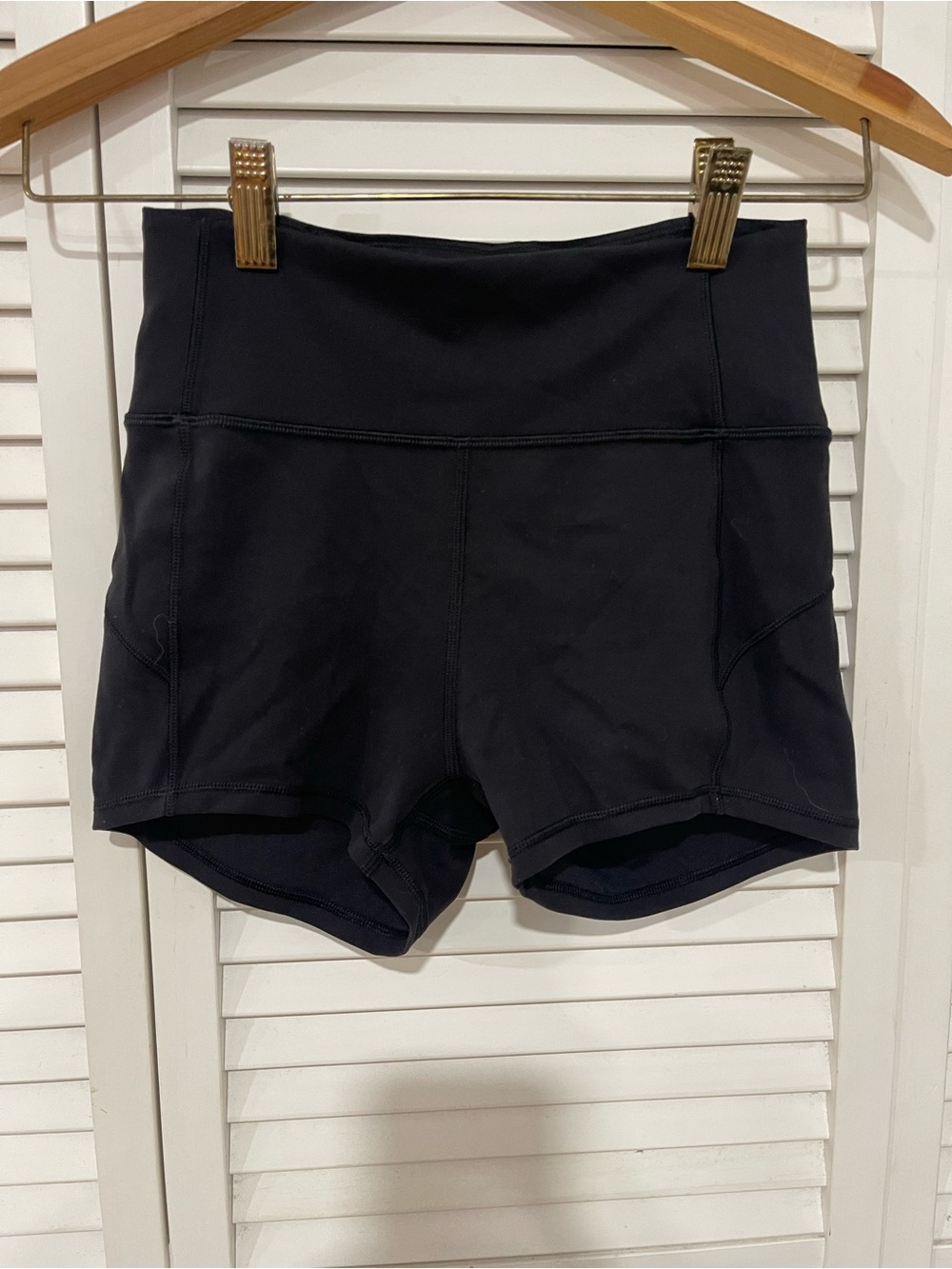 lululemon athletica High-Rise Black Performance Shorts